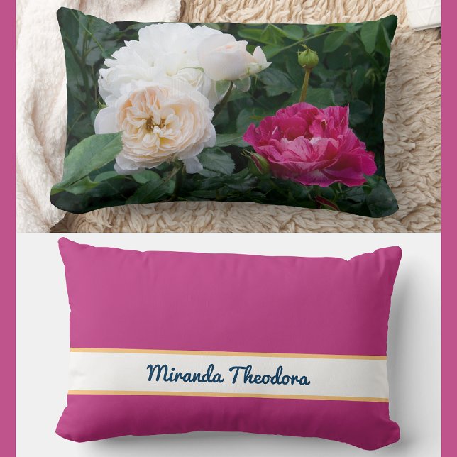 Almofada Lombar Creme de nome personalizado e Rosas de fluxo rosa (Elegant, modern personalized name floral pillow. Photo of cream & streaked pink roses. Calligraphy)