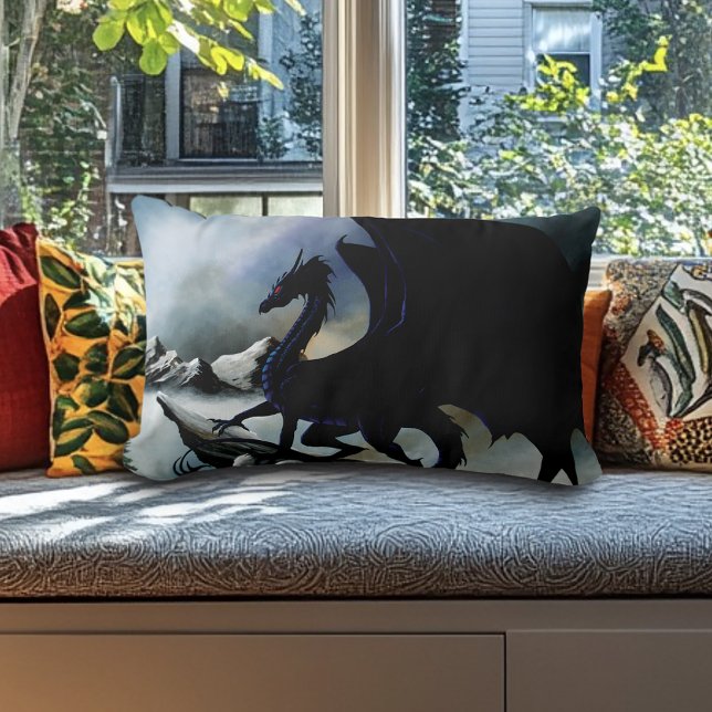 Almofada Lombar Dragão Negro Fantasia Montanhas Azuis (Criador carregado)