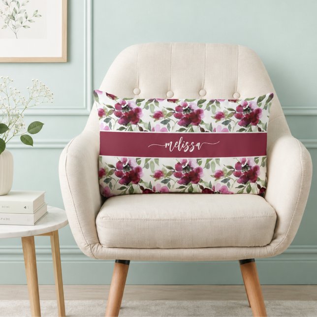 Almofada Lombar Floral Vermelho Personalizado (personalized burgundy red floral lumbar pillow with custom name monogram)
