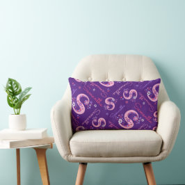 Almofada Lombar Letra S Samantha floral padrão de rabisco cardíaco