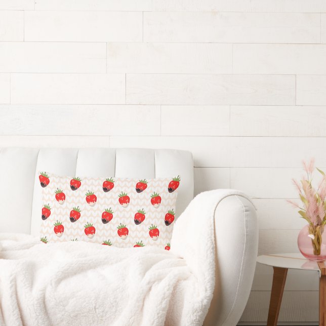 Almofada Lombar Morangos em Branco e Chocolate Negro em bege (Sofá)
