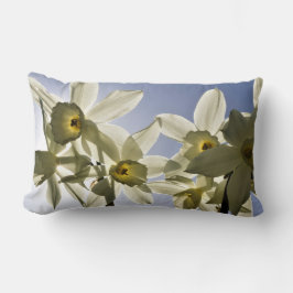 Almofada Lombar Narcissen die bloeien met een lente blauwe lucht 