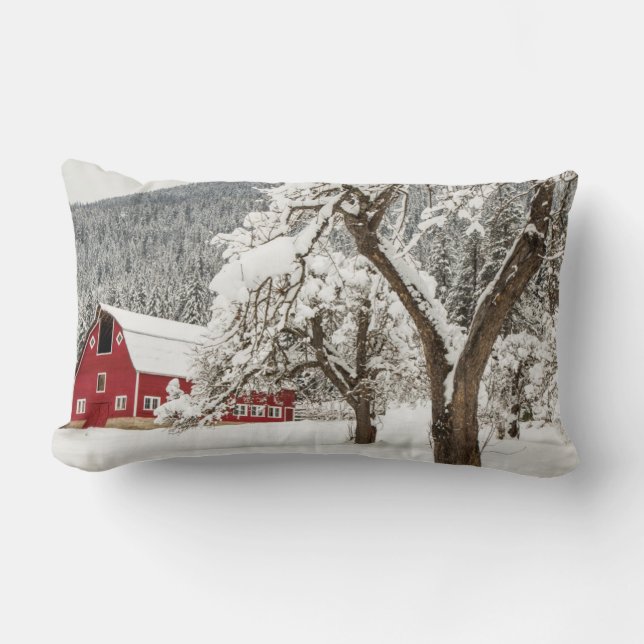 Almofada Lombar Neve fresca em celeiro vermelho (Frente)