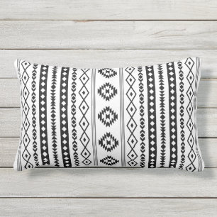 Almofada Lombar Padrão Aztec Black on White Mixed Motifs (V)