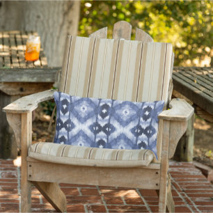 Almofada Lombar Padrão de Ikat Branco Azul Marinho Escuro
