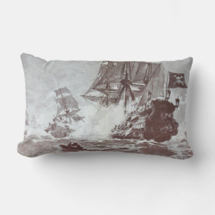 Almofada Lombar PIRATE SHIP BATTTLE EM preto branco