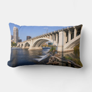 Almofada Lombar Ponte da Terceira Avenida em Minneapolis Travessei