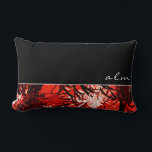 Almofada Lombar Preto Vermelho e Abstrato Branco | Monograma<br><div class="desc">O travesseiro monograma moderno apresenta uma elegante composição floral abstrato em preto, branco e vermelho com iniciais estilizadas de monograma. A parte superior apresenta um simples fundo preto simples com iniciais monográficas apresentadas num script moderno. O fundo apresenta um padrão floral preto, branco e vermelho na moda artístico; um design...</div>
