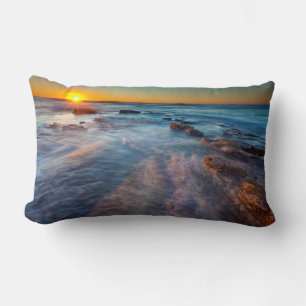 Almofada Lombar Raios de sol iluminam o Oceano Pacífico