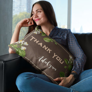 Almofada Lombar Texto Presente Marrom do Nome Personalizado Floral