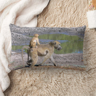 ALMOFADA LOMBAR TRAVESSEIRO, "BABY MONKEY RIDING ON MAMA MONKEY'S