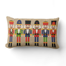 Travesseiro do Natal do Nutcracker na serapilheira