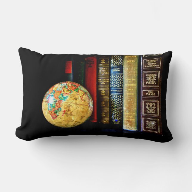 Almofada Lombar Vintage Globe e Livros (Frente)