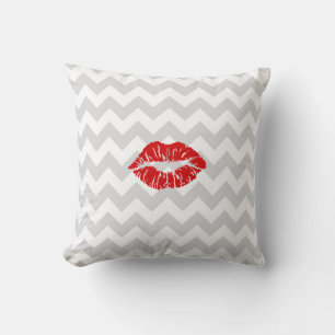 Almofada Lt Gray White Chevron, Beijo de Batom Vermelho