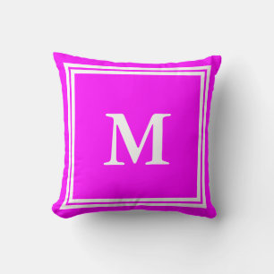 Almofada Magenta Simples e Modelo de Texto Monograma Branco