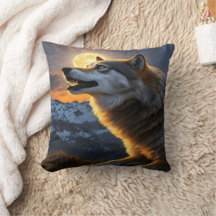 Almofada Majestoso Wolf Howling em lua cheia na naufrágio