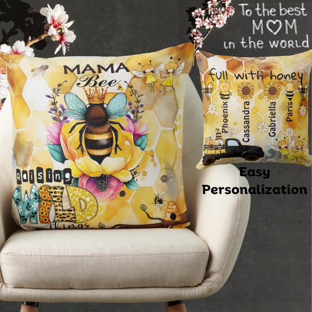 Almofada Mama Bee-Raising Wild Things-Children's Name-Queen (Criador carregado)