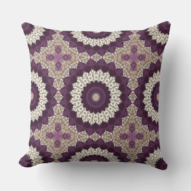 Almofada Mandala de Roxo e Bege com Padrões Geométricos Ous (Frente)