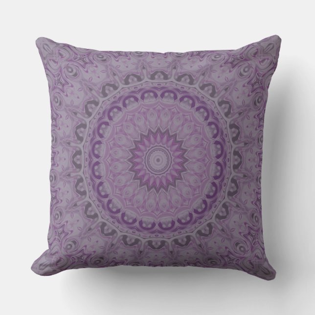 Almofada Mandala Sonho em Aquarela em Tons de Roxo (Frente)