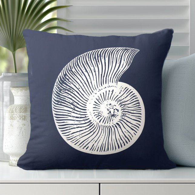 Almofada Marinho de Shell Costeiro Branco Azul (Discover Gorgeous Coastal Throw Pillows by Totally Coast.)