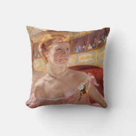 Almofada Mary Cassatt - Mulher com Colar de Pérola num cama