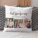 Almofada Melhor Colagem de Fotos dos Avós<br><div class="desc">Celebre seu avô com o Travesseiro decorativo de Colagem de Fotos dos Melhores Avós. Este saque personalizado apresenta uma bela coleção de fotos queridas, capturando momentos especiais com seus netos. Feito com materiais de alta qualidade, adiciona um toque na moda e sentimental a qualquer espaço, perfeito para exibição em uma...</div>