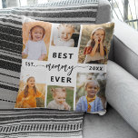 Almofada Melhor Mamãe do mundo - Colagem de Fotos do Dia de<br><div class="desc">Celebre sua mamãe com o Travesseiro decorativo de Colagem de Fotos do Dia de as mães "Best Mamãe Ever". Este travesseiro personalizado apresenta uma bela colagem organizada de fotos queridas, capturando momentos e memórias especiais. A mensagem sincera "Best Mamãe Ever" acrescenta um toque amoroso. Produzido a partir de um tecido...</div>