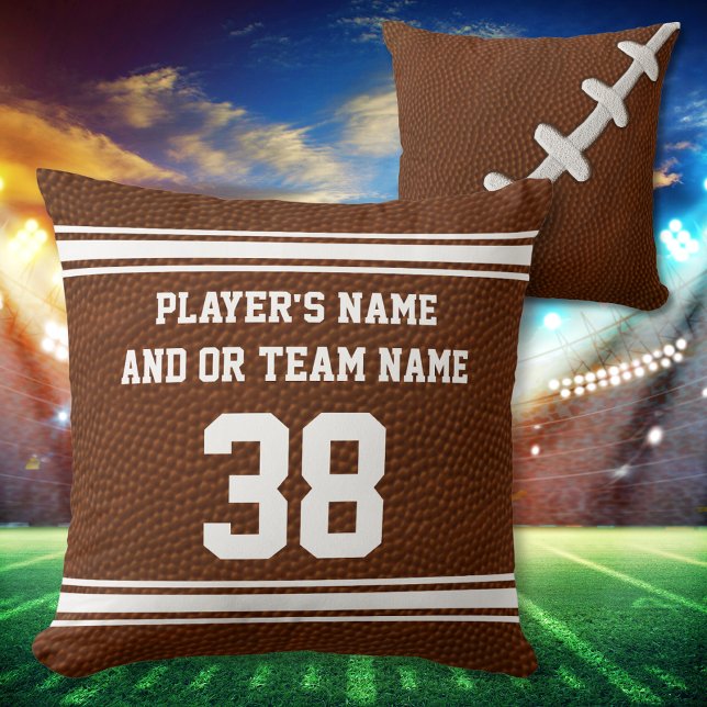 Almofada Melhores ofertas de futebol noturno de Mais velho  (Personalized, Football Throw Pillows. Great, football team gifts, or, Football senior night gifts.)