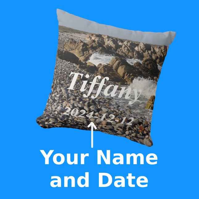 Almofada Memórias do Oceano Costeiro Chamadas Keepsasaame F (Front Angle with Background)