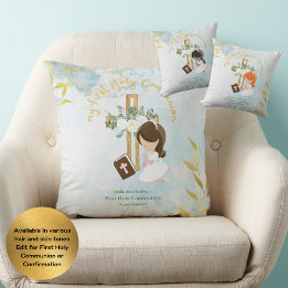 Almofada Menina de Cabelo Marrom, Justa e Sagrada Comunhão 