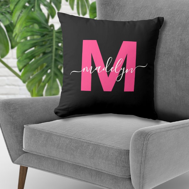 Almofada Menina Rosa Quente Nome Inicial Monograma (Hot Pink Girly Initial Name Monogram Throw Pillow )