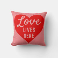 Mensagem Love Lives Here