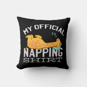 Almofada Minha camisa oficial de dormir - Girafa preguiçosa