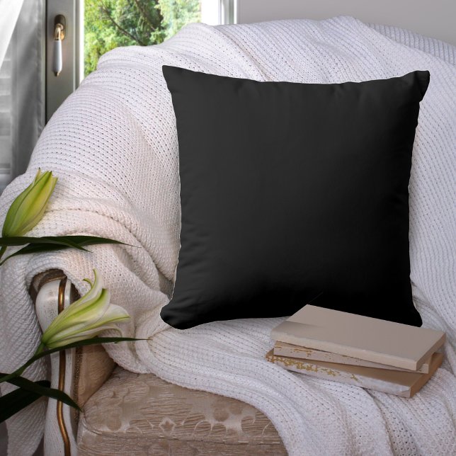 Almofada Mínimo Simples de Cor Sólida Preta Jet (jet black solid color square pillow)