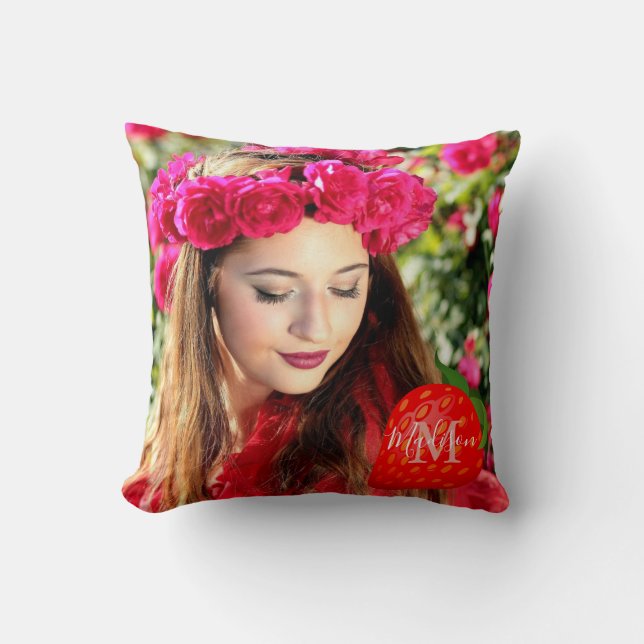 Almofada Moça de Morango Monograma Nome Inicial Lança (Frente)