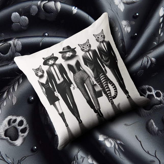 Almofada Modelos de Pista Hep Cat Andando pela Pista (Hep Cat Runway Models Walking the Catwalk Throw Pillow Cover Photo)