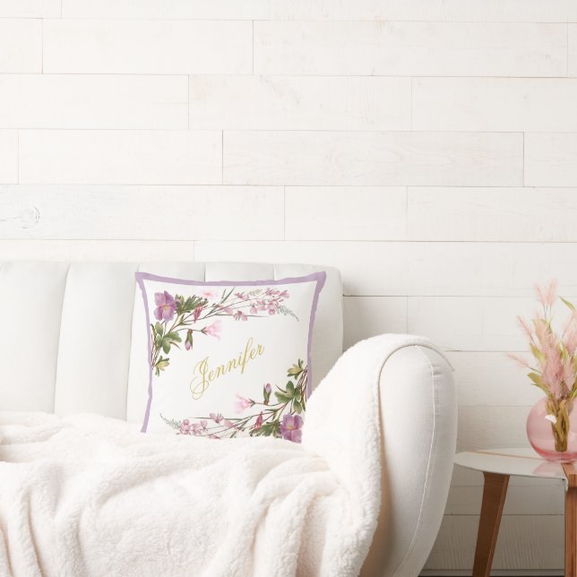 Almofada Monograma Buquê Lilás Rosa Pidrada Quic (Sofá)