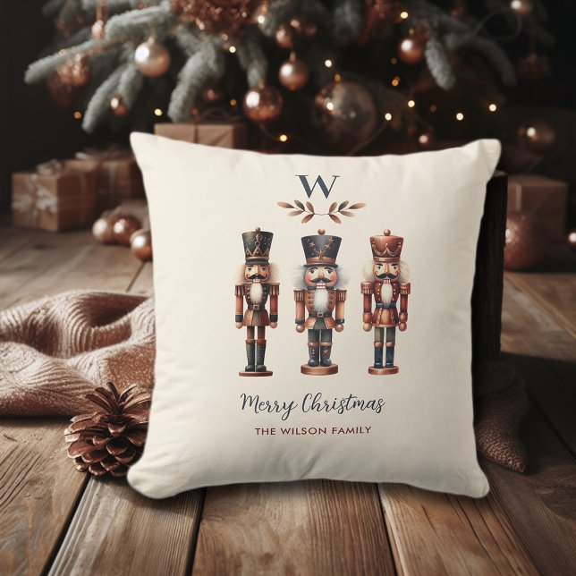 Almofada Monograma da Feliz de Nozes-de-Cobre de Natal cast (brown christmas decor throw pillow copper beige nutcrackers monogram neutral earthy tones elegant)