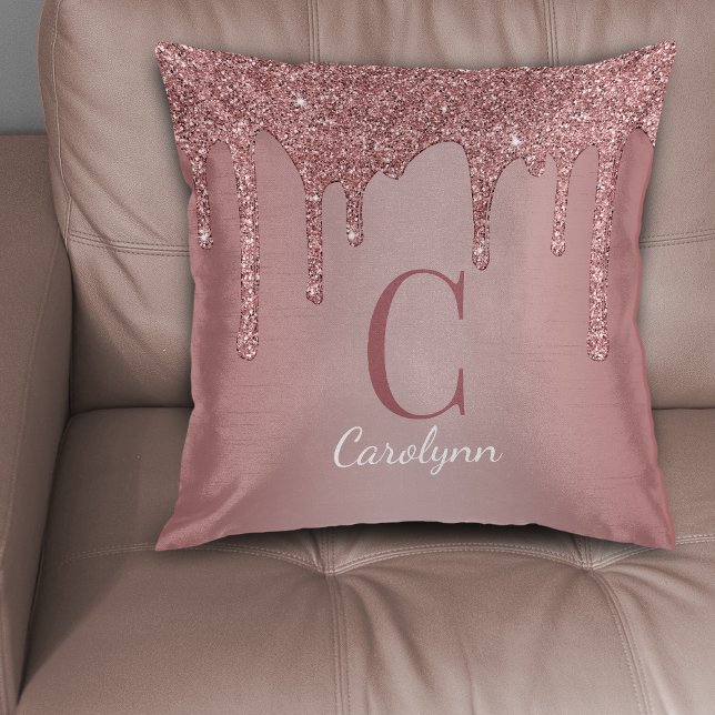 Almofada Monograma de Drives Literativos Dourados de Rosa C (Chic Rose Gold Glitter Drips Monogram Throw Pillow)