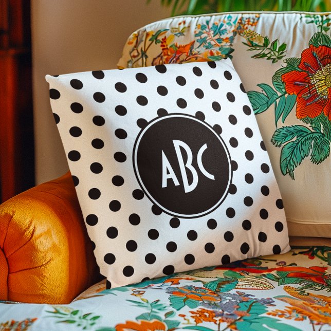 Almofada Monograma de Pontos Brancos e Pretos (White and Black Polka Dot Monogram Throw Pillow)