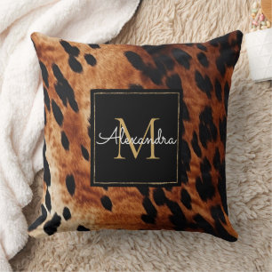Almofada Monograma Dourado de Creme Castanho