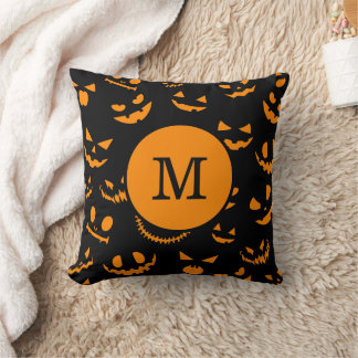 Almofada Monograma - Letra Spooky Jack O Lantern Faces