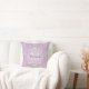 Almofada Monograma roxo do damasco da lavanda chique com (Couch)