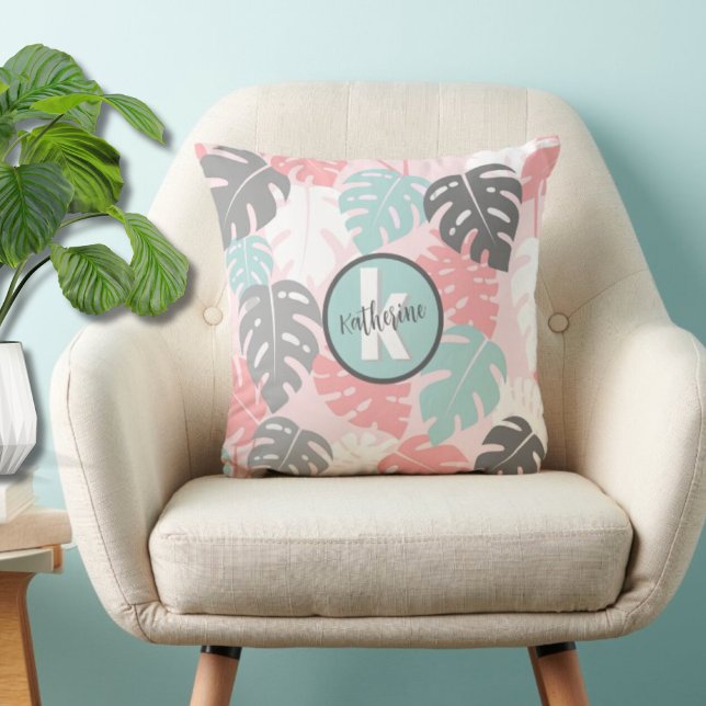 Almofada Monograma tropical Inital (Modern Monogram Pink Monstera Leaf Throw Pillow)
