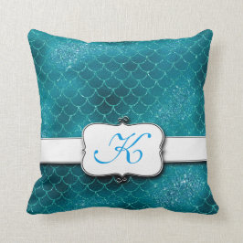 Almofada Monogramada Estilosa com Escamas de Serei