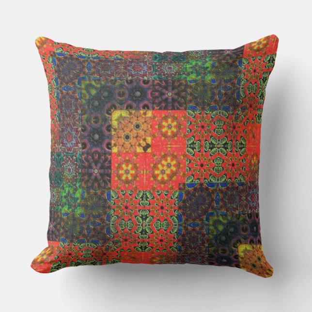 Almofada Mosaico caleidoscópio verde e coral envelhecido (Frente)