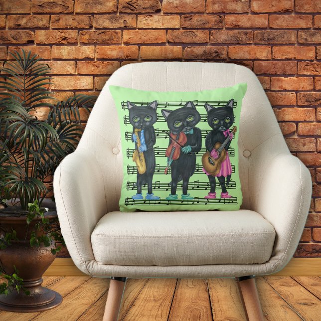 Almofada Musical Black Cats Jogando Instrumentos Folha de M (Musical Black cats playing instruments colourful clothes sheet music notes on green throw pillow.)