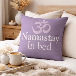 Almofada Namastay Na Cama Ioga Lavanda roxo branco Divertid