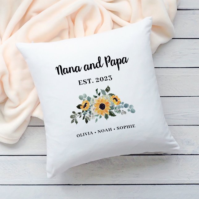 Almofada Nana e Papa | Girassol e nomes russos (A simple, elegant pillow keepsake for your Nana and Papa)