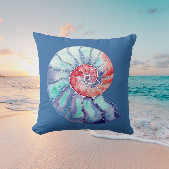 Almofada Nautilus Shell em Azul-Coral e Cinza em Azul (Criador carregado)